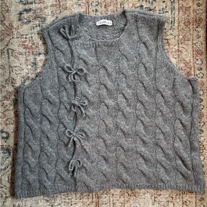 Gallery Cable Knit Sweater Vest Grey Side Tie Chunky Knit Cozy Layering Piece